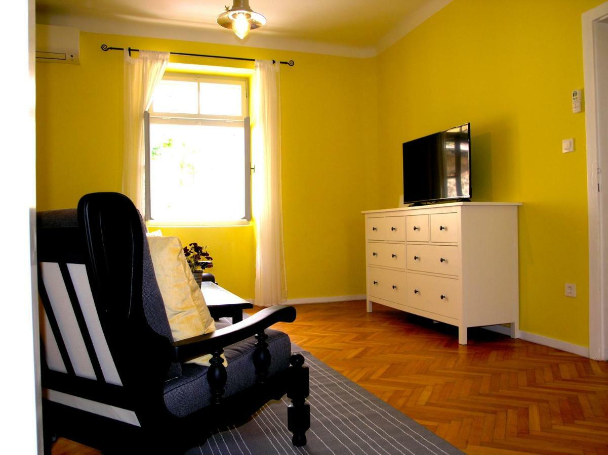 Holiday Home Lija Center Rab Town Esterno foto