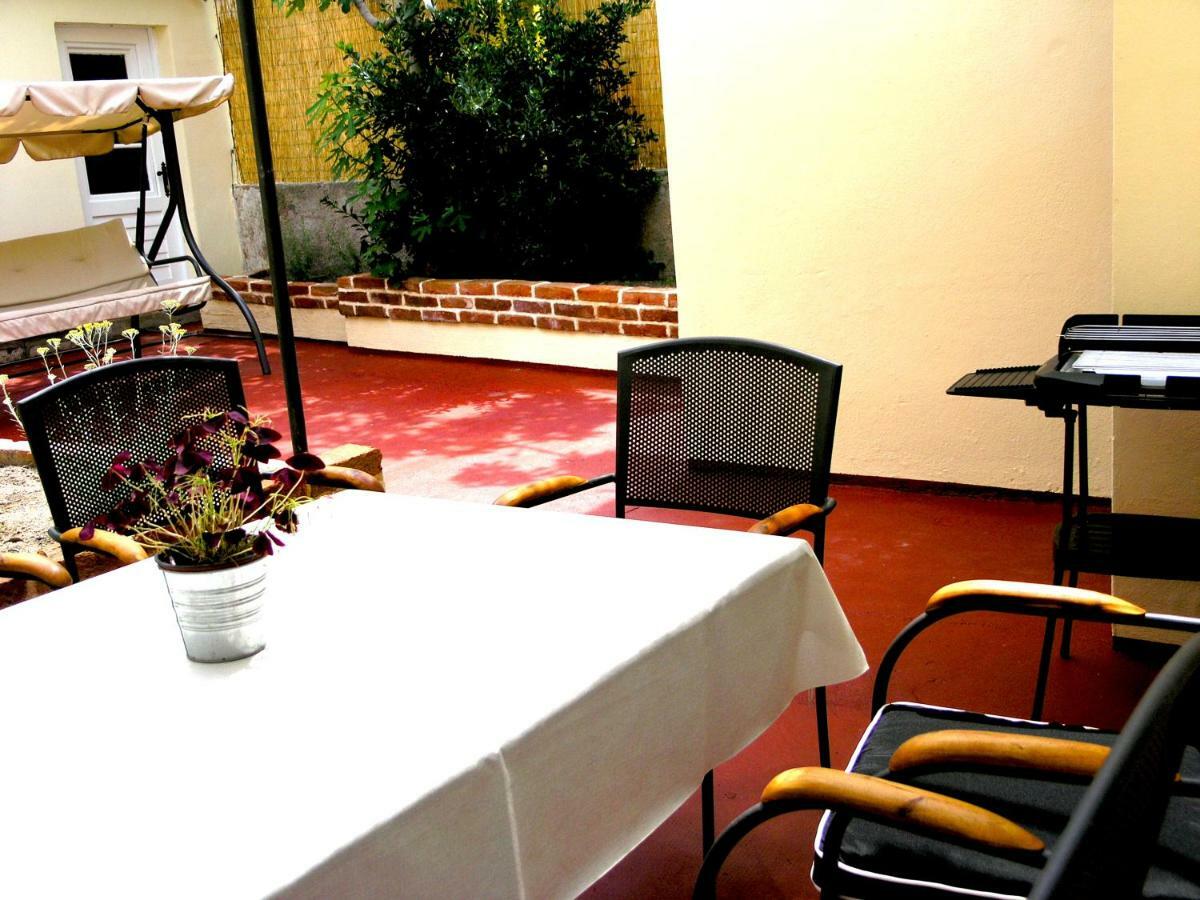 Holiday Home Lija Center Rab Town Esterno foto