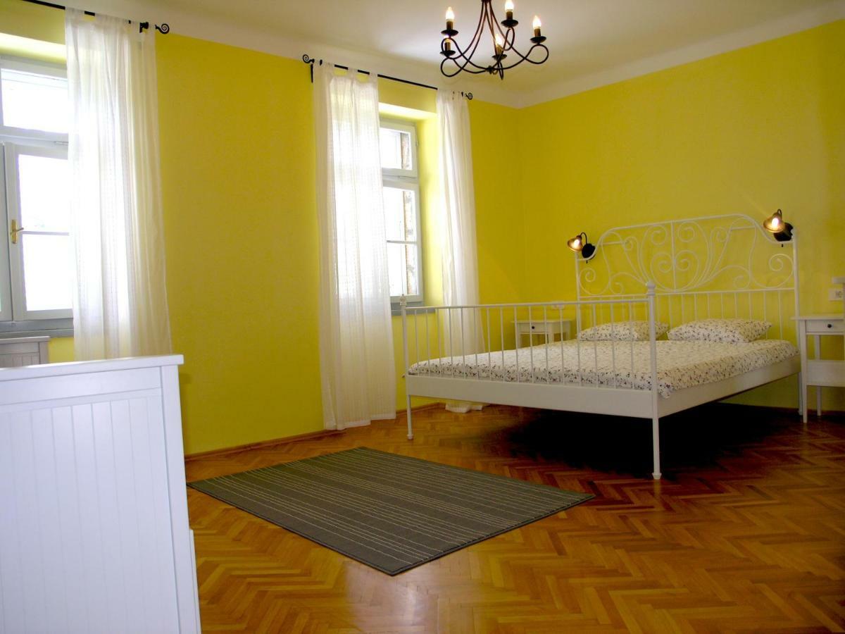 Holiday Home Lija Center Rab Town Esterno foto