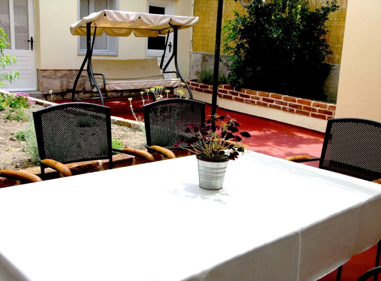 Holiday Home Lija Center Rab Town Esterno foto