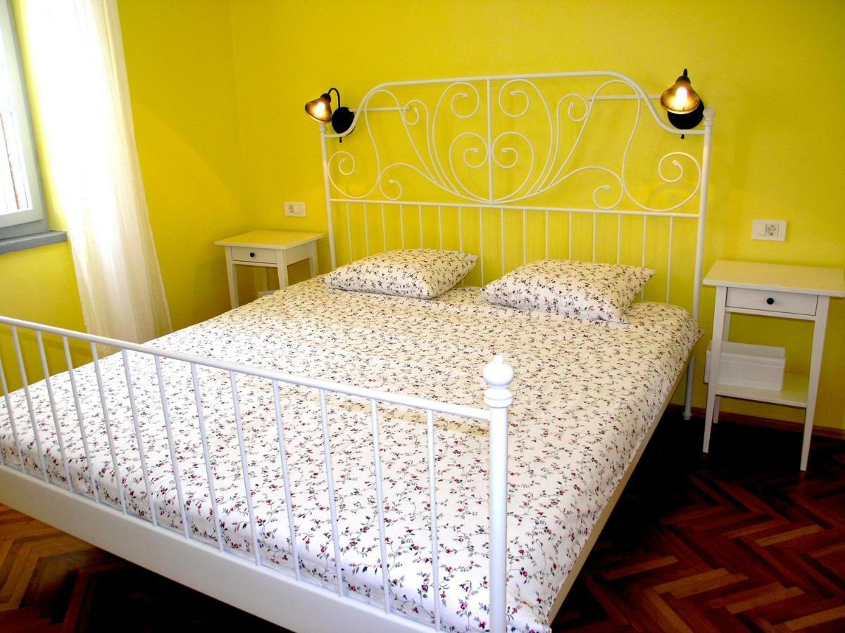 Holiday Home Lija Center Rab Town Esterno foto