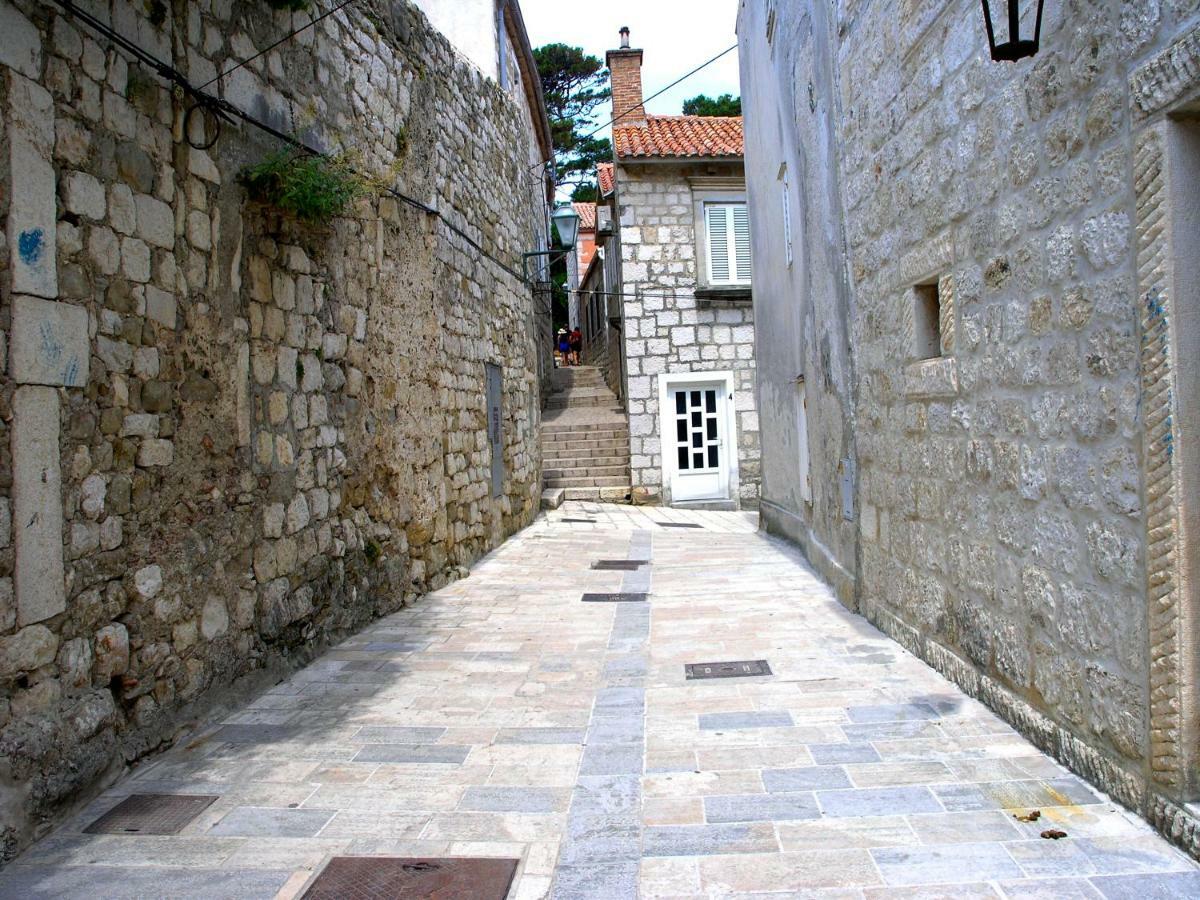 Holiday Home Lija Center Rab Town Esterno foto